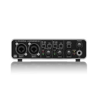 BEHRINGER UMC202HD